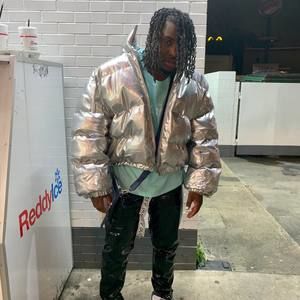 Meet your Posher, Malik